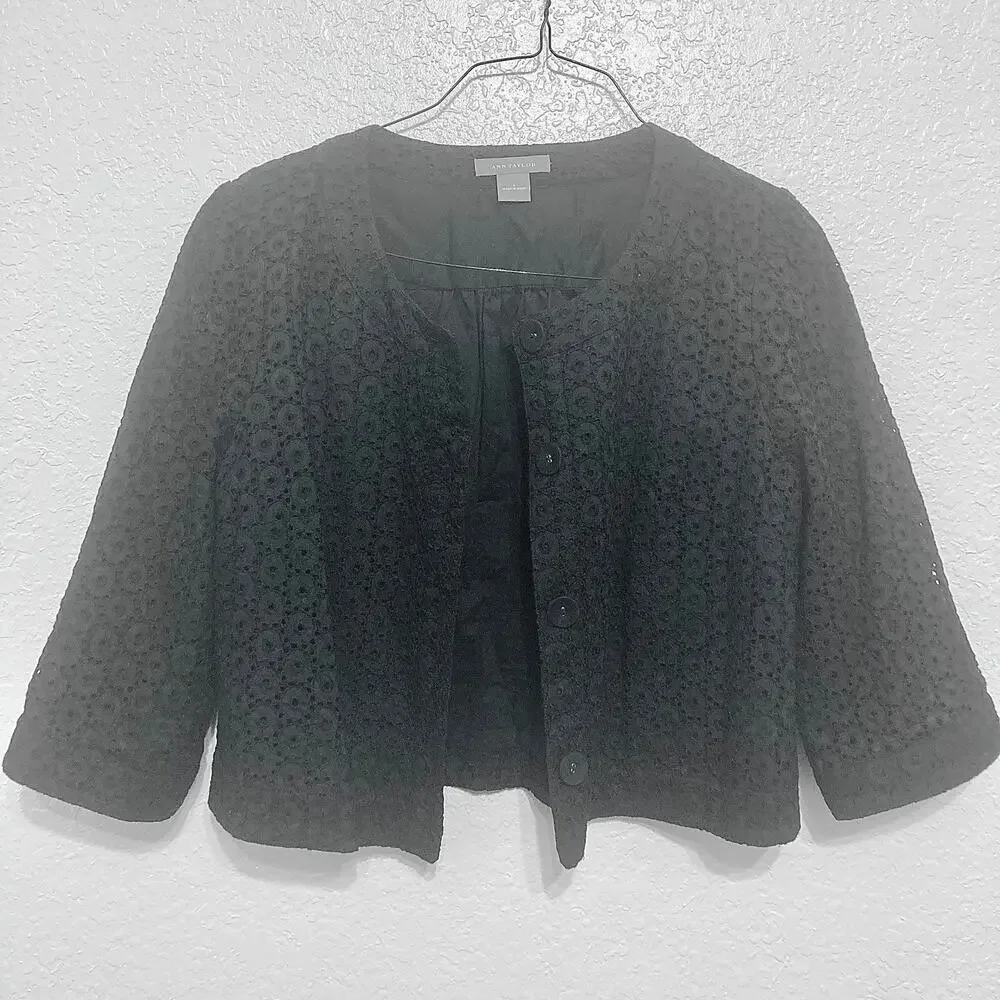 Ann Taylor Women's L Black Eyelet Embroidered Cropped Jacket Button Front Boxy